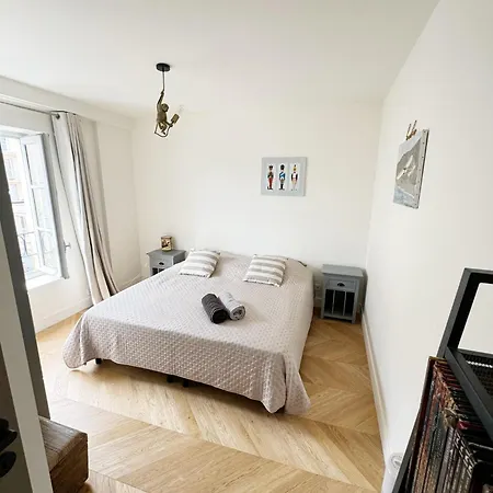 Maison Centre Vila Versailles